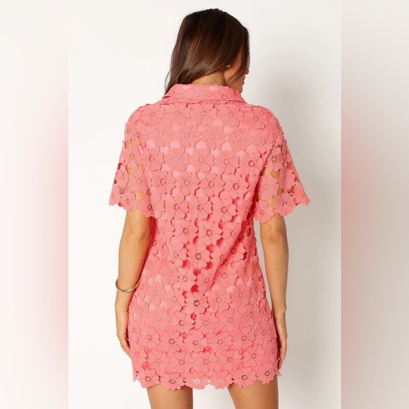 New with tags petal & pup tallie button up mini dress - watermelon - Picture 4 of 5